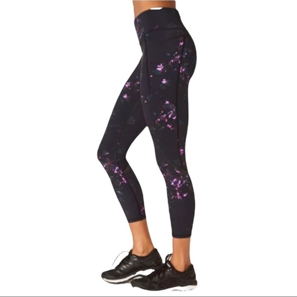 Sweaty Betty The Zero Gravity Black Daisy Print 7/8 Length Leggings Size XS - Picture 2 of 10